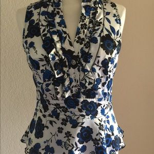 Sleeveless Fitted Blouse